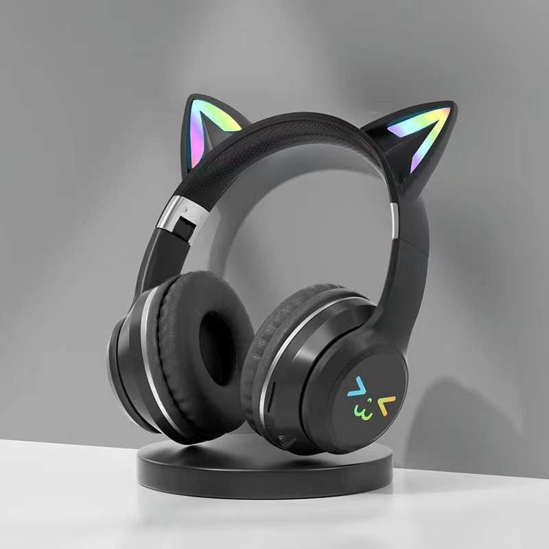 Bluetooth Gaming Headset with Cat Ear Lights